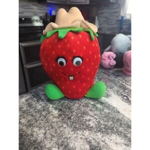 Vintage 1988 Del Monte Plush Country Strawberry  Country Yumkin Family